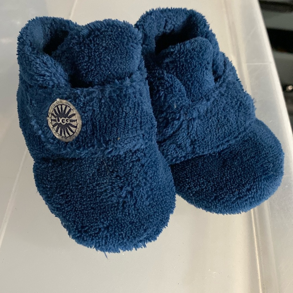 Navy blue Bixbee ugg slippers